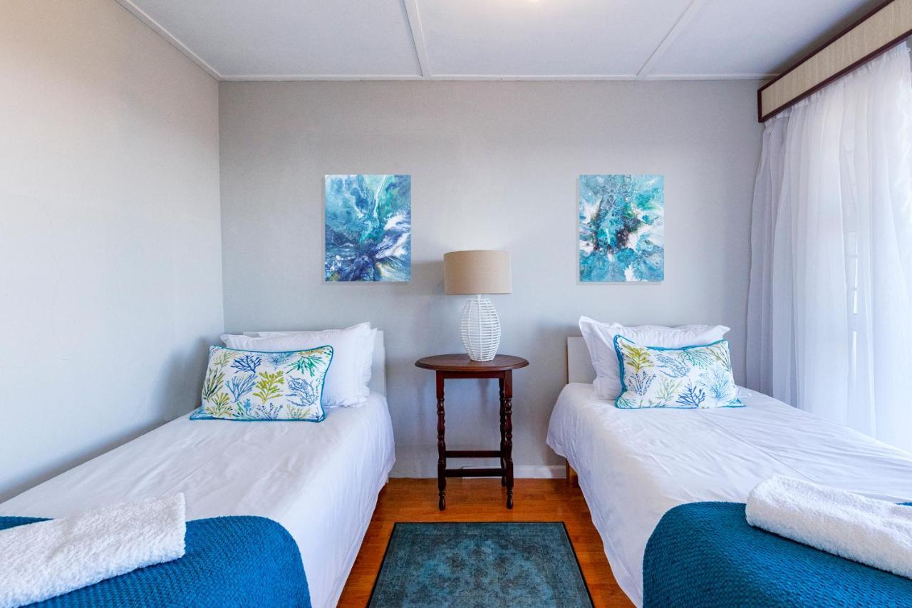 Aire Del Mar Guest House Kleinbaai Екстер'єр фото