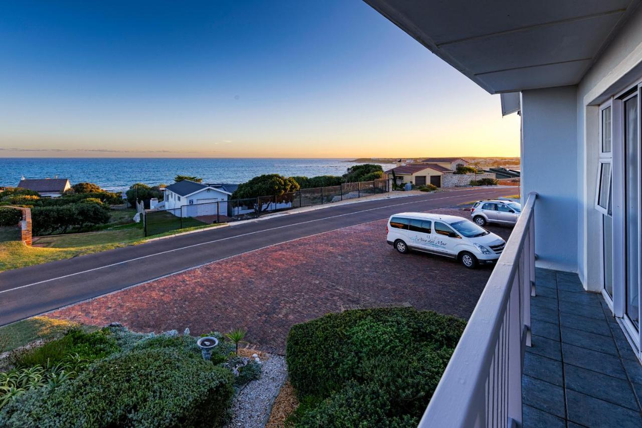 Aire Del Mar Guest House Kleinbaai Екстер'єр фото