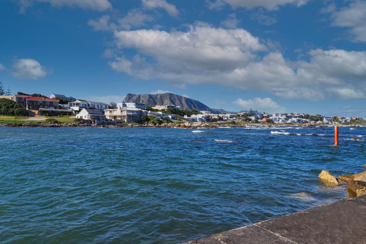 Aire Del Mar Guest House Kleinbaai Екстер'єр фото