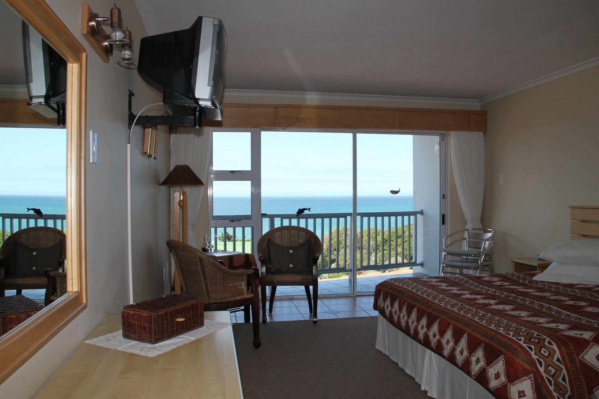 Aire Del Mar Guest House Kleinbaai Екстер'єр фото